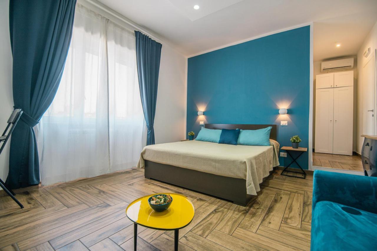 Hub Ferroviario - 12 Posti Letto Per Il Tuo Gruppo A Napoli Con Wifi E Netflix Panzió Kültér fotó