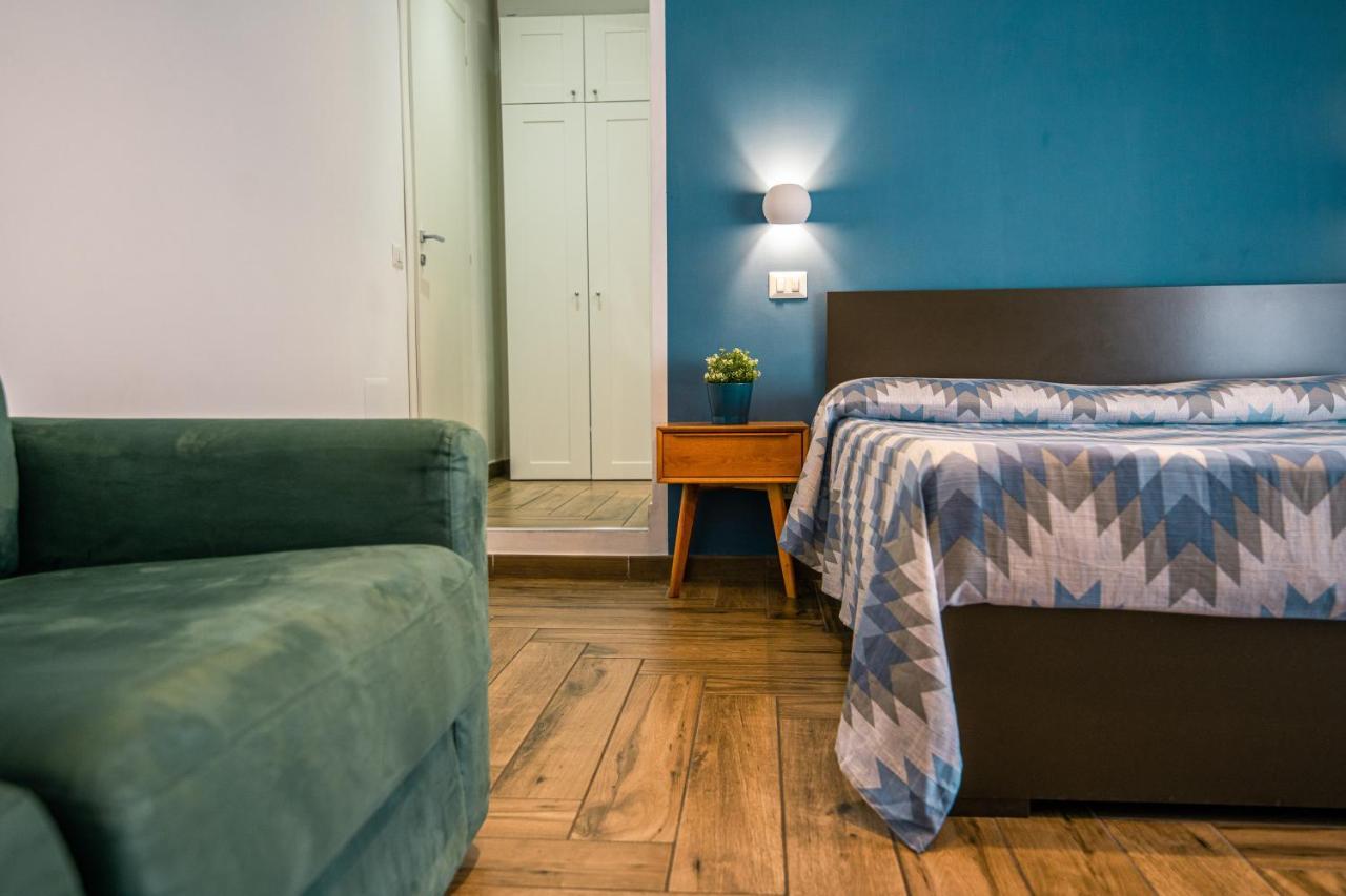 Hub Ferroviario - 12 Posti Letto Per Il Tuo Gruppo A Napoli Con Wifi E Netflix Panzió Kültér fotó